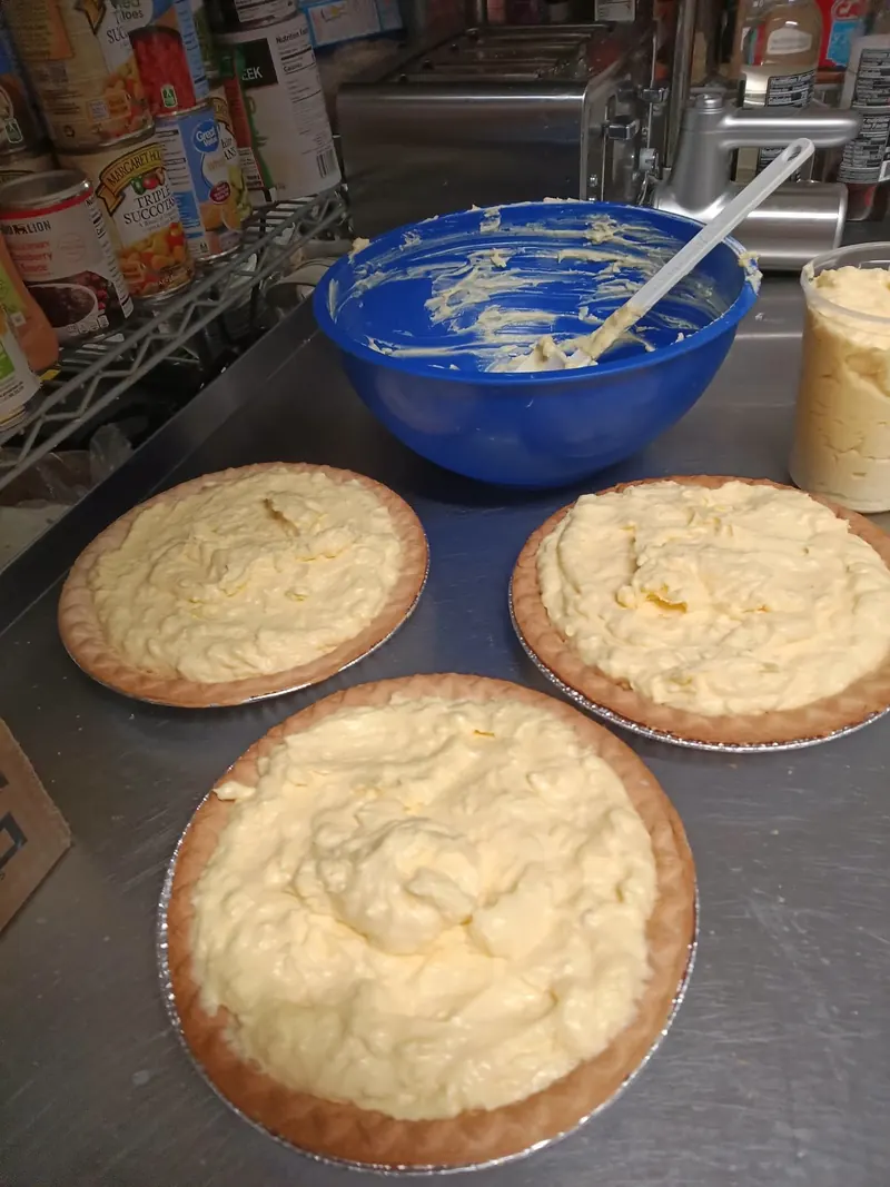 Coconut cream pie step: Fill